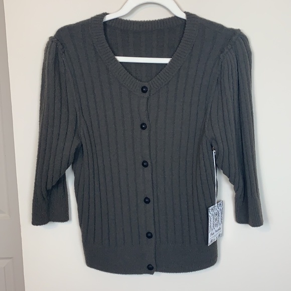 NWT Free People Sloane Cardigan in Raven Feather - Picture 2 of 9